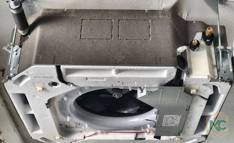 Treo dàn lạnh cassette âm trần bằng ty ren